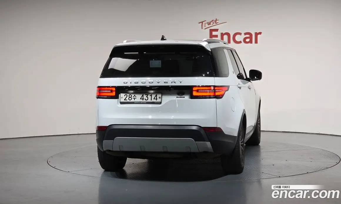 Land Rover Discovery 2017 3.0 автомат (гидро), фото 4