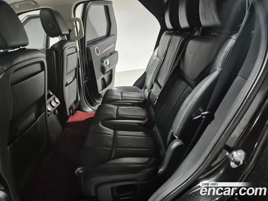 Land Rover Discovery 2017 3.0 автомат (гидро), фото 11
