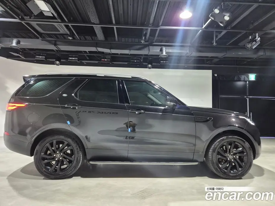 Land Rover Discovery 2017 3.0 автомат (гидро), фото 7
