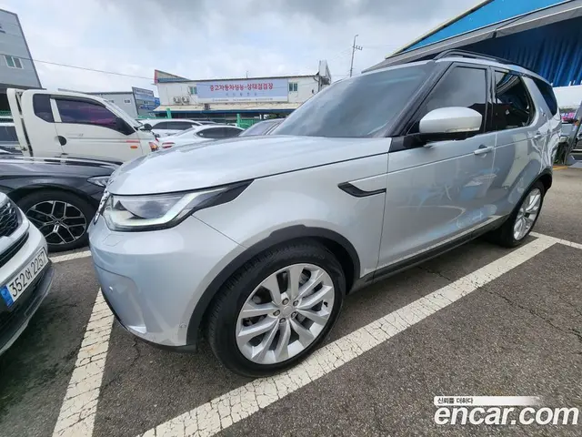 Land Rover Discovery 2023 2.0 автомат (гидро), миниатюра 2