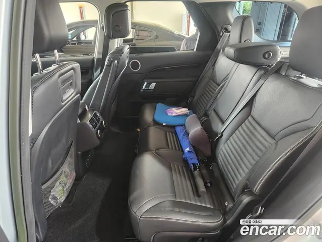 Land Rover Discovery 2023 2.0 автомат (гидро), миниатюра 12