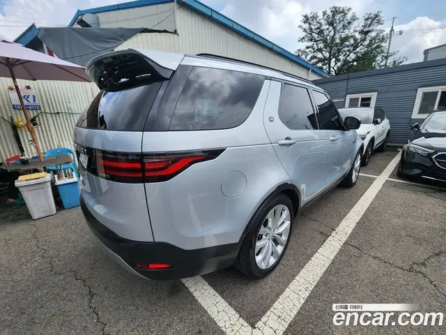 Land Rover Discovery 2023 2.0 автомат (гидро), миниатюра 6