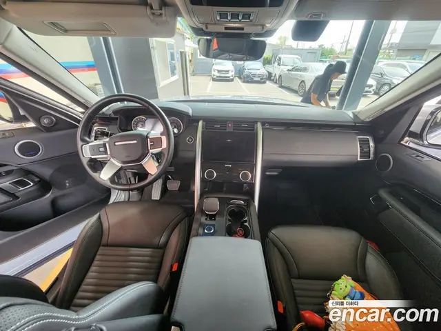 Land Rover Discovery 2023 2.0 автомат (гидро), миниатюра 9