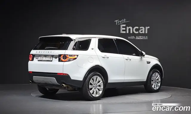 Land Rover Discovery Sport 2016 2.0 автомат (гидро), миниатюра 2 Land Rover Discovery Sport 2016 2.0 автомат (гидро), миниатюра 2