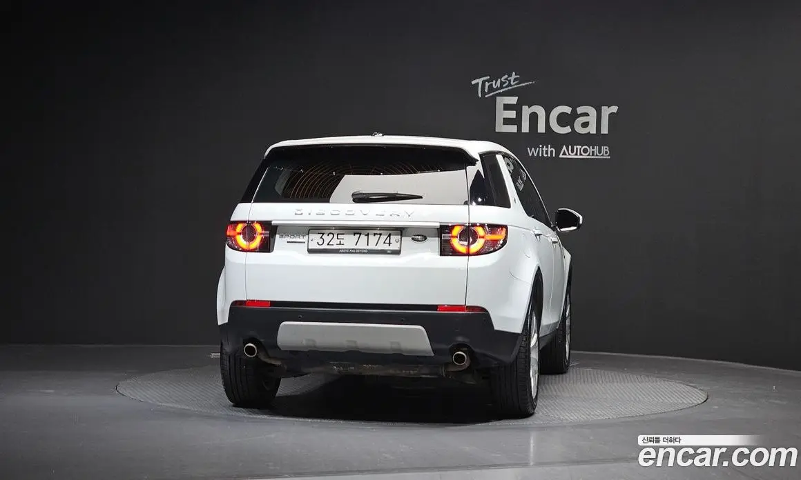 Land Rover Discovery Sport 2016 2.0 автомат (гидро), фото 4 Land Rover Discovery Sport 2016 2.0 автомат (гидро), фото 4