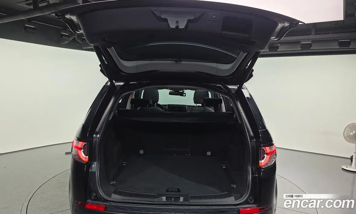Land Rover Discovery Sport 2016 2.0 автомат (гидро), фото 20