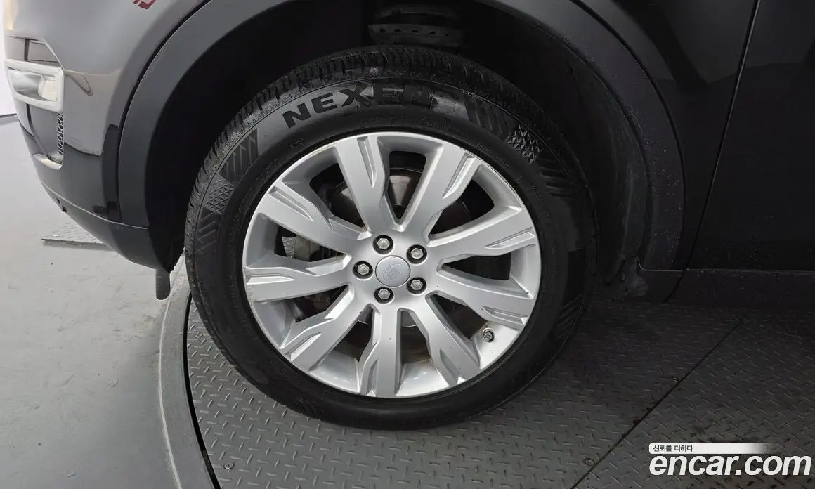Land Rover Discovery Sport 2016 2.0 автомат (гидро), фото 5