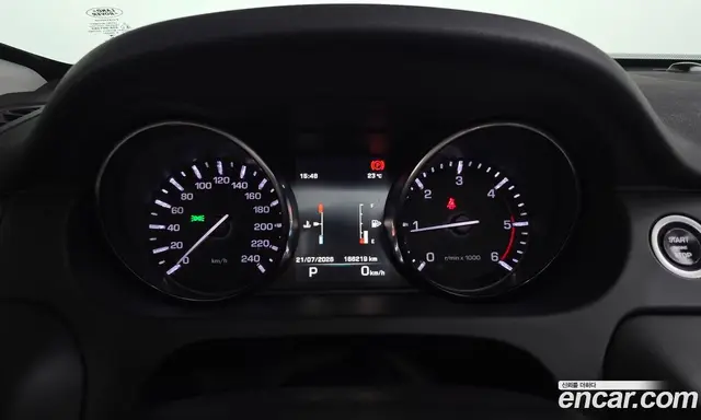Land Rover Discovery Sport 2016 2.0 автомат (гидро), миниатюра 8