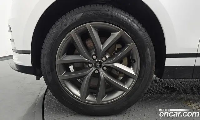 Land Rover Range Rover Velar 2024 2.0 автомат (гидро), миниатюра 4