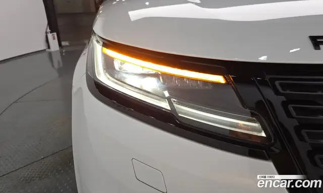 Land Rover Range Rover Velar 2024 2.0 автомат (гидро), миниатюра 7