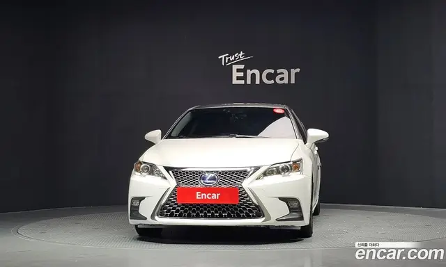 Lexus CT200h 2018 1.8 автомат (гидро), миниатюра 3