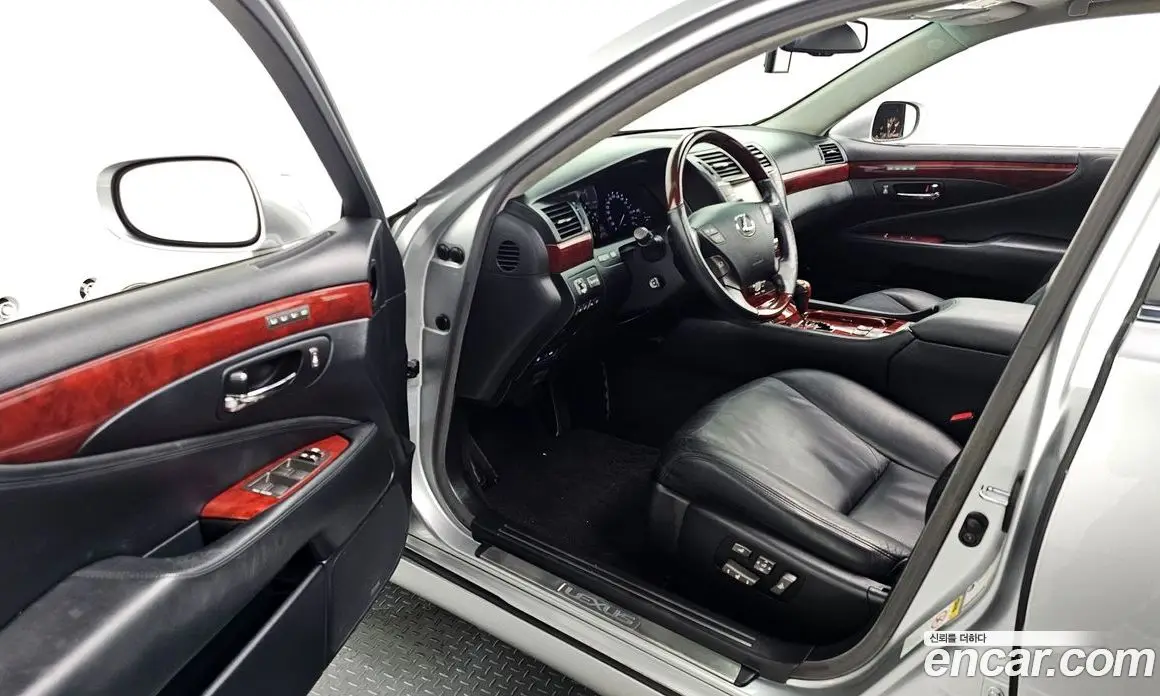 Lexus LS 2010 4.6 автомат (гидро), фото 11