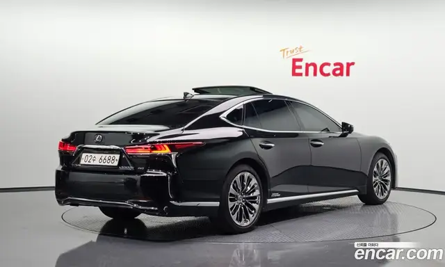 Lexus LS, 2018, 92 196 км