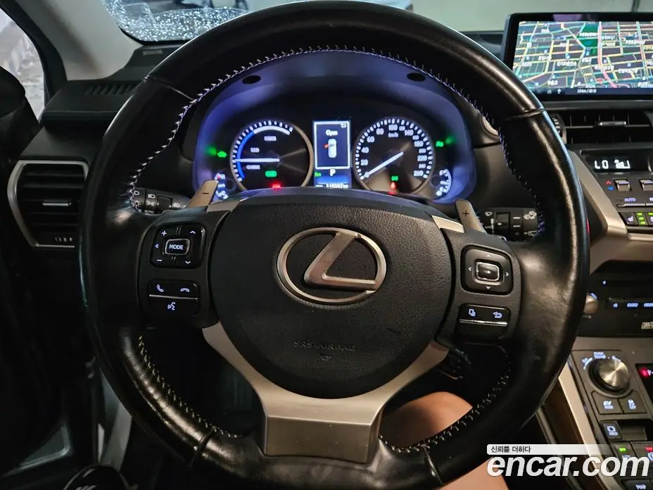 Lexus NX 2018 2.5 автомат (гидро), фото 8