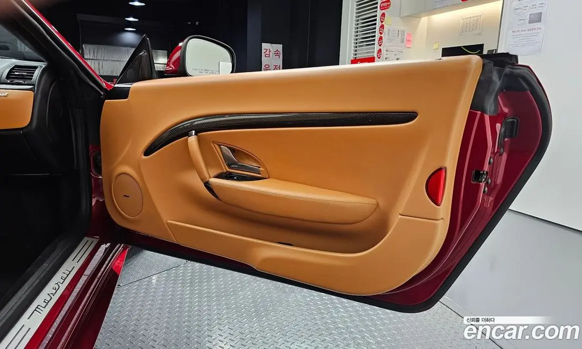 Maserati Gran Cabrio 2014 4.7 автомат (гидро), фото 14