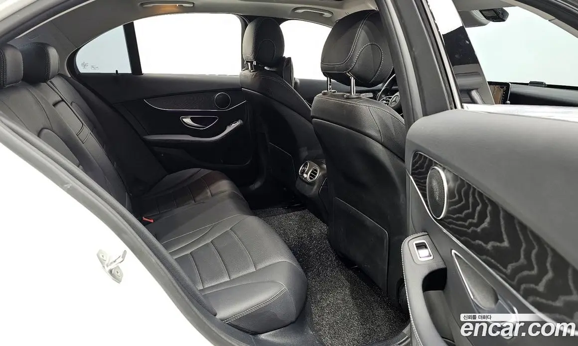 Mercedes-Benz C-Class 2019 1.9 автомат (гидро), фото 12 Mercedes-Benz C-Class 2019 1.9 автомат (гидро), фото 12