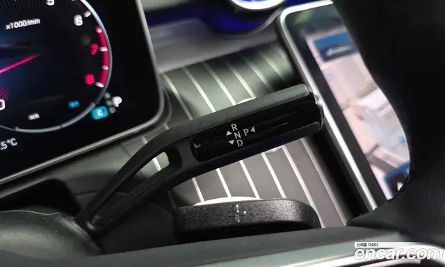 Mercedes-Benz C-Class 2023 2.0 автомат (гидро), миниатюра 11