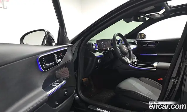 Mercedes-Benz C-Class 2023 2.0 автомат (гидро), миниатюра 12