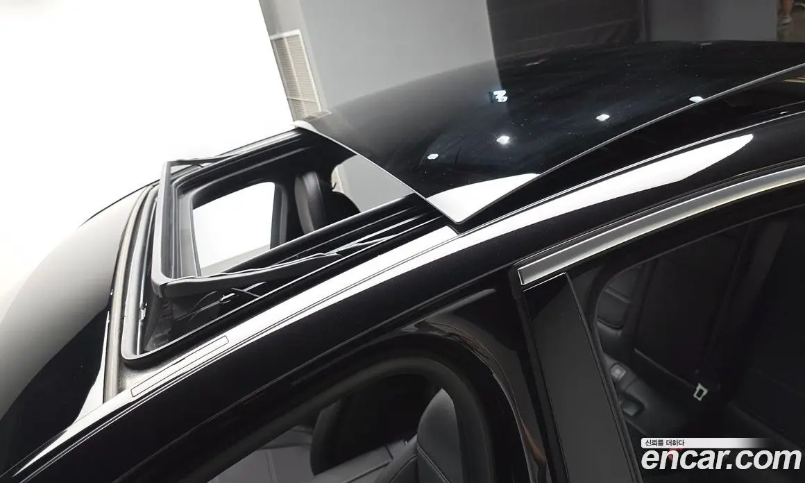 Mercedes-Benz C-Class 2023 2.0 автомат (гидро), фото 20