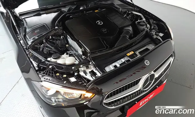 Mercedes-Benz C-Class 2023 2.0 автомат (гидро), миниатюра 5