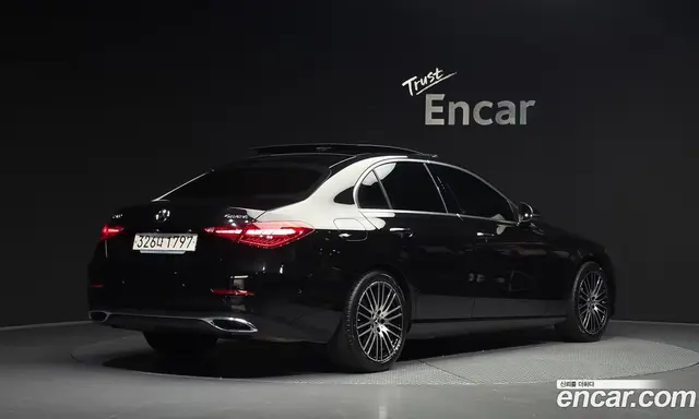 Mercedes-Benz C-Class 2023 2.0 автомат (гидро), миниатюра 2
