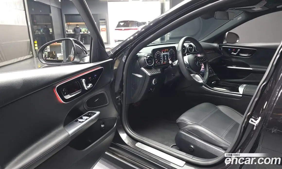 Mercedes-Benz C-Class 2023 2.0 автомат (гидро), фото 13