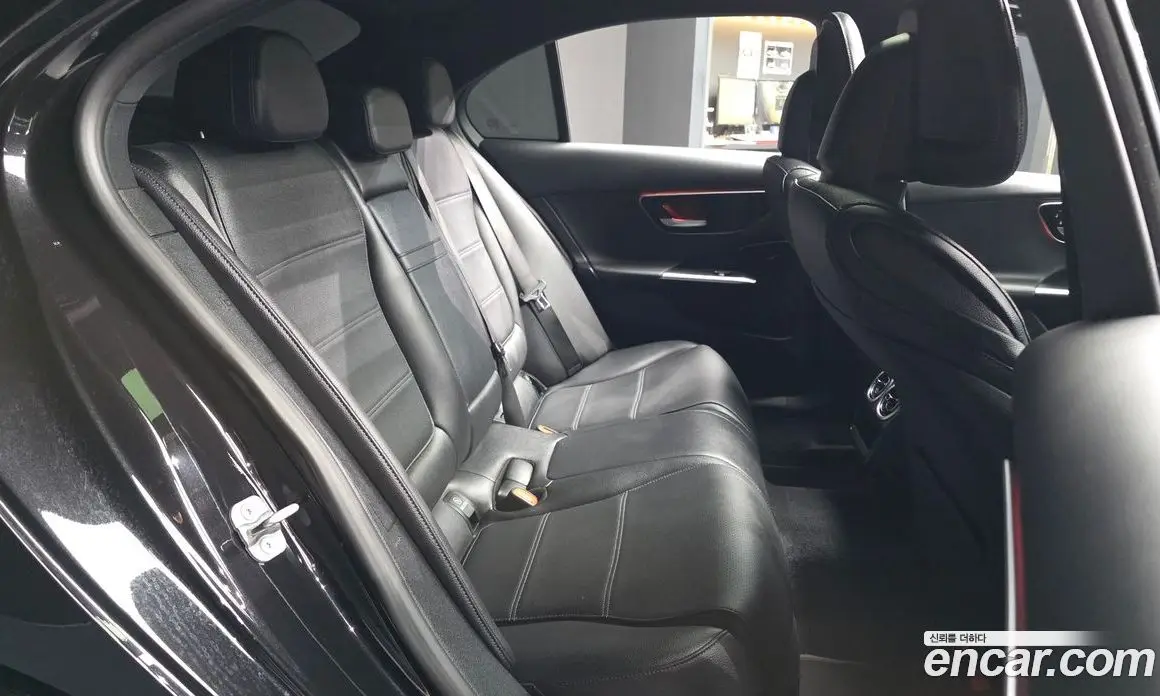 Mercedes-Benz C-Class 2023 2.0 автомат (гидро), фото 16