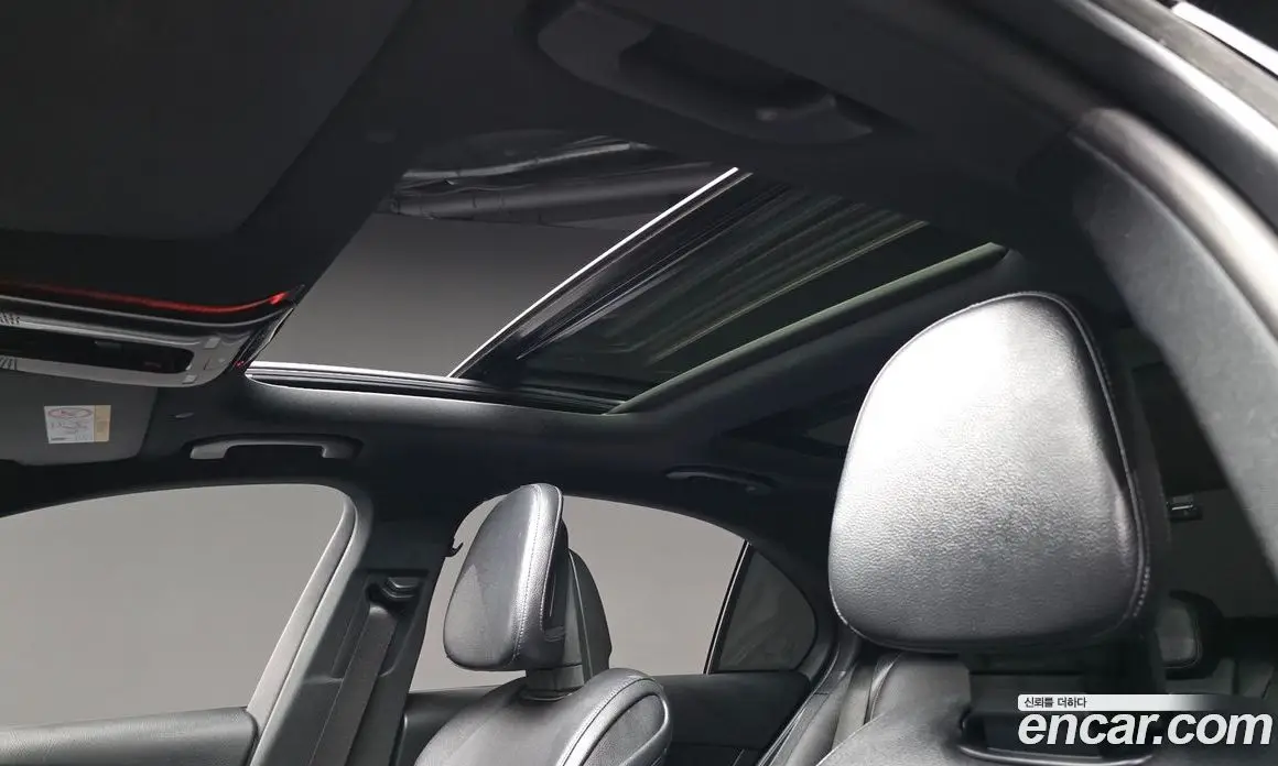 Mercedes-Benz C-Class 2023 2.0 автомат (гидро), фото 24