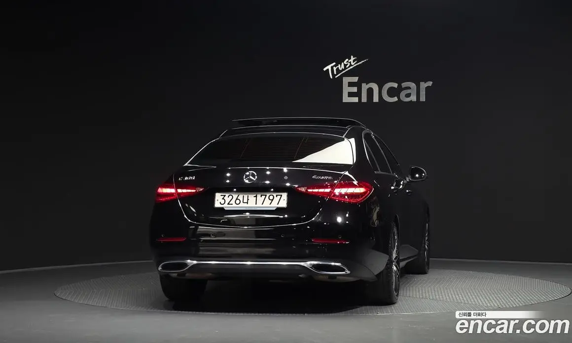 Mercedes-Benz C-Class 2023 2.0 автомат (гидро), фото 4
