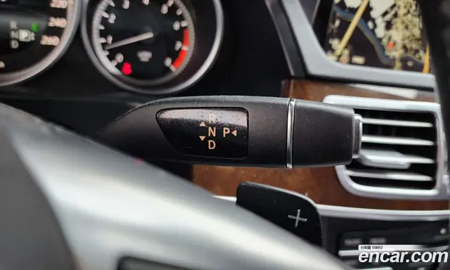 Mercedes-Benz E-Class 2015 3.5 автомат (гидро), миниатюра 11