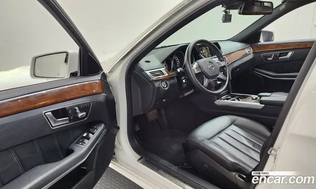 Mercedes-Benz E-Class 2015 3.5 автомат (гидро), миниатюра 12