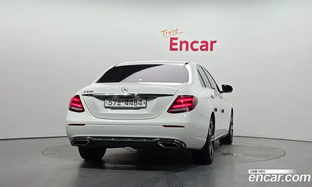 Mercedes-Benz E-Class 2017 2.0 автомат (гидро), миниатюра 4