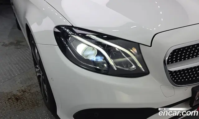 Mercedes-Benz E-Class 2017 2.0 автомат (гидро), миниатюра 8