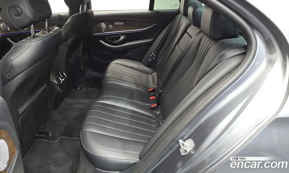 Mercedes-Benz E-Class 2018 2.0 автомат (гидро), фото 17