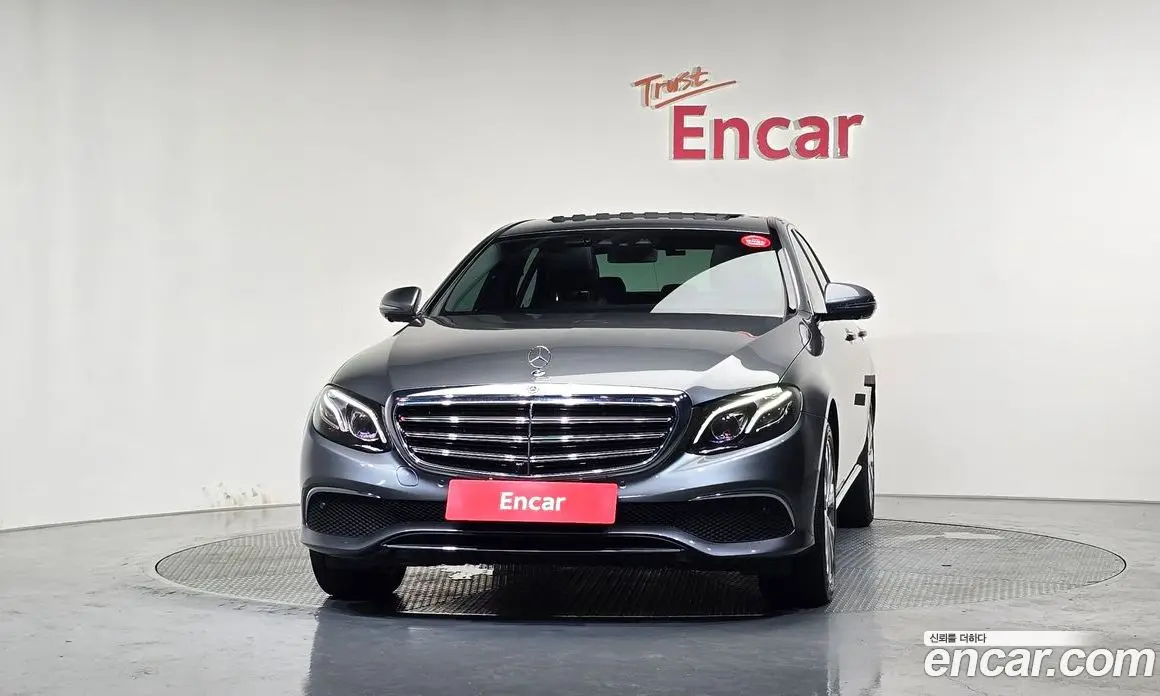 Mercedes-Benz E-Class 2018 2.0 автомат (гидро), фото 3