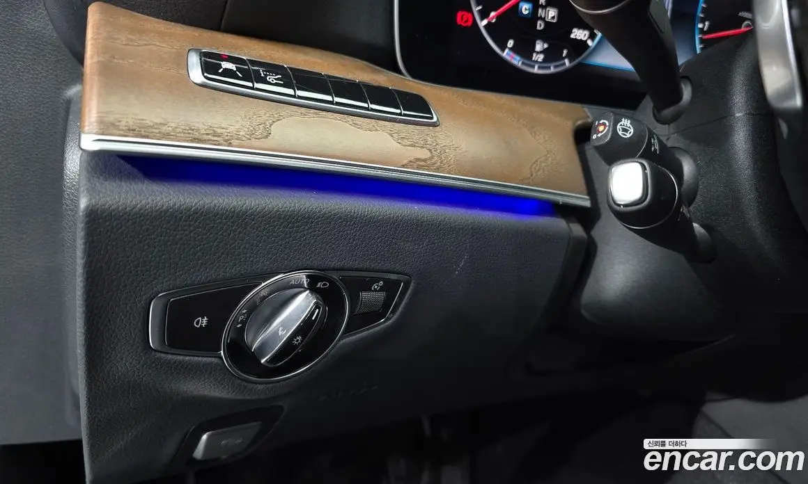 Mercedes-Benz E-Class 2018 2.0 автомат (гидро), фото 25