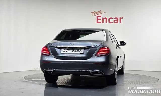 Mercedes-Benz E-Class 2018 2.0 автомат (гидро), миниатюра 4