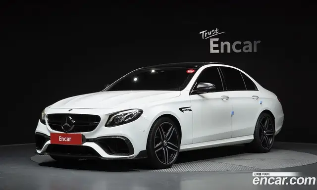 Mercedes-Benz E-Class 2019 4.0 автомат (гидро), миниатюра 1
