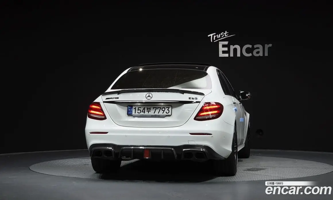 Mercedes-Benz E-Class 2019 4.0 автомат (гидро), фото 4