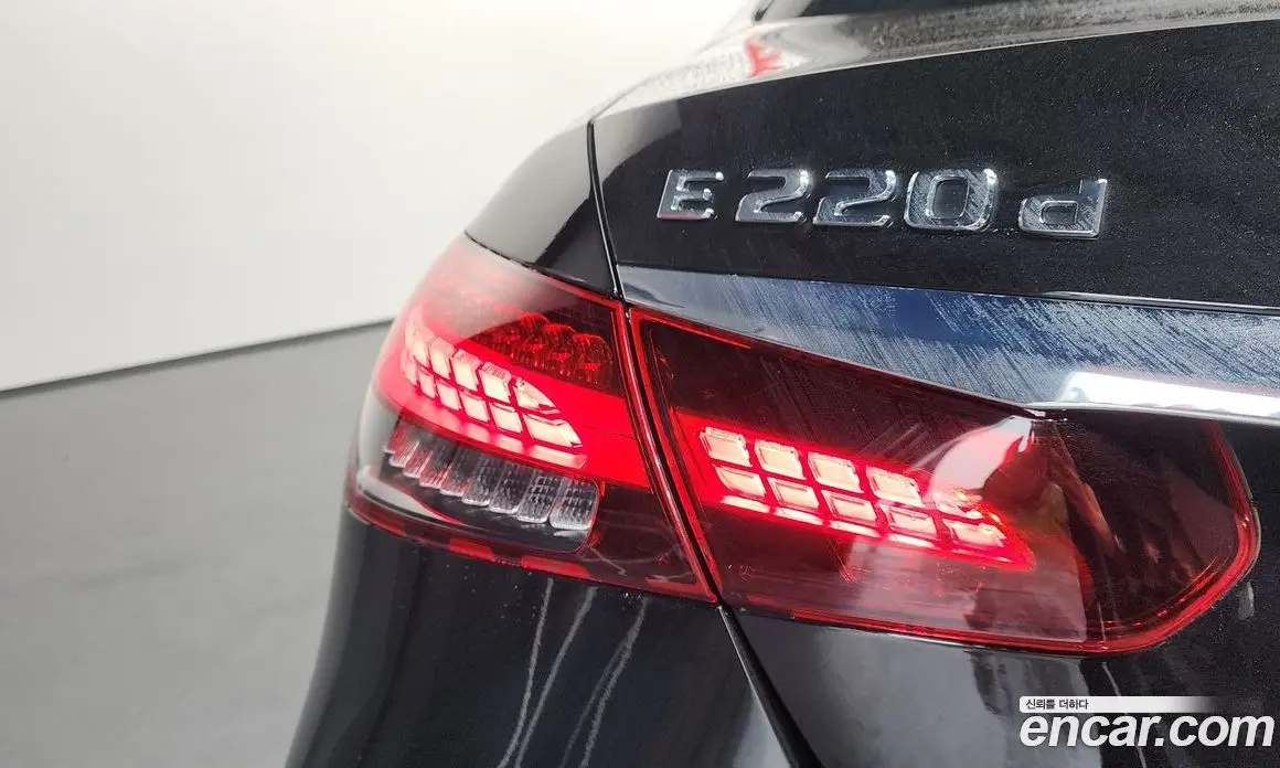 Mercedes-Benz E-Class 2020 1.9 автомат (гидро), фото 9