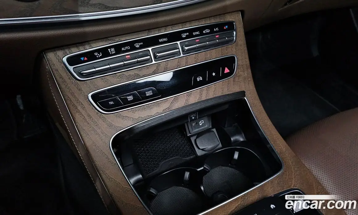 Mercedes-Benz E-Class 2022 2.0 автомат (гидро), фото 29