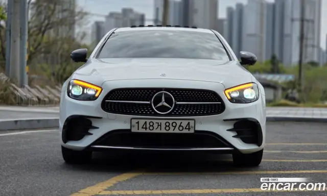 Mercedes-Benz E-Class 2022 1.9 автомат (гидро), миниатюра 3