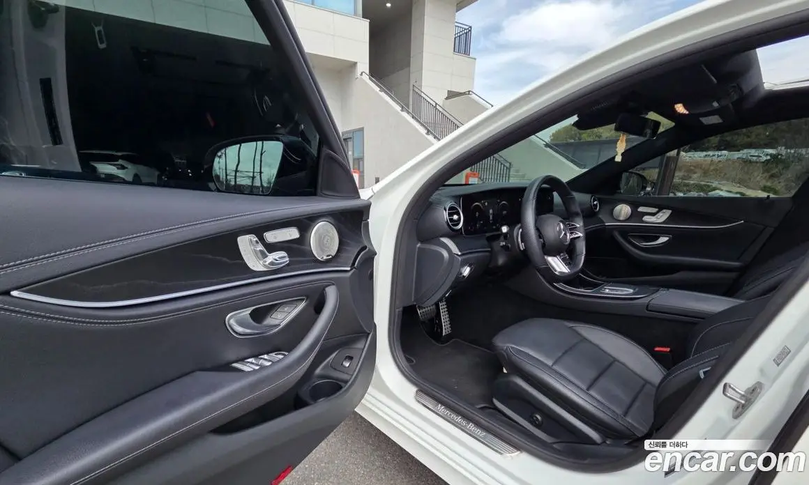 Mercedes-Benz E-Class 2022 1.9 автомат (гидро), фото 9