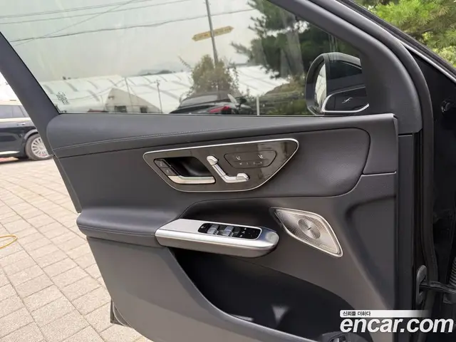 Mercedes-Benz GLC-Class 2024 2.0 автомат (гидро), миниатюра 11