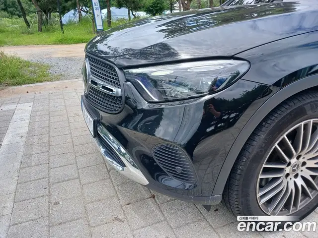 Mercedes-Benz GLC-Class 2025 2.0 автомат (гидро), миниатюра 1