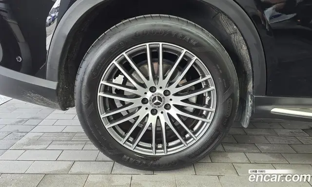 Mercedes-Benz GLC-Class 2025 2.0 автомат (гидро), миниатюра 5