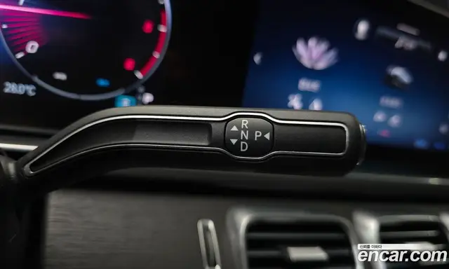 Mercedes-Benz GLE-Class 2024 3.0 автомат (гидро), миниатюра 12