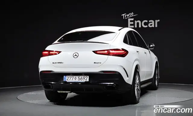 Mercedes-Benz GLE-Class 2024 3.0 автомат (гидро), миниатюра 4
