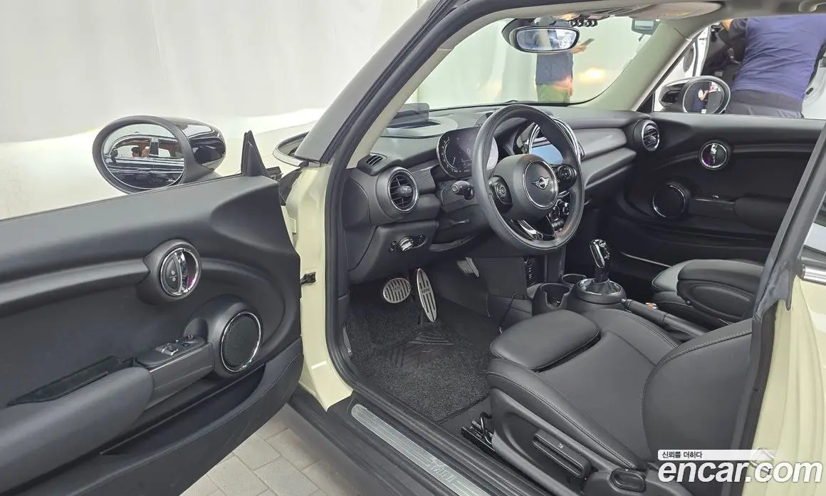 Mini Cooper 2021 1.5 автомат (гидро), фото 10