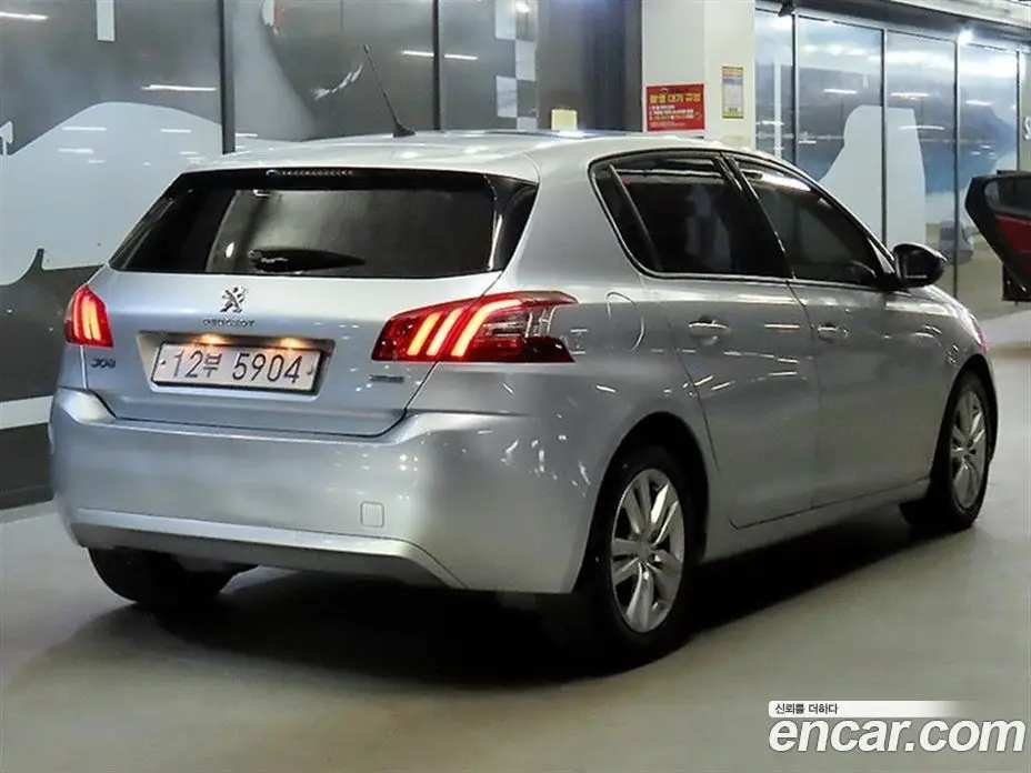 Peugeot 308 2015 2.0 автомат (гидро), фото 2 Peugeot 308 2015 2.0 автомат (гидро), фото 2